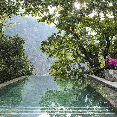 Taj Rishikesh Resort And Spa Дехрадун Экстерьер фото